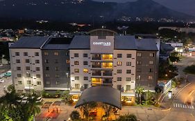 Courtyard By Marriott San Salvador