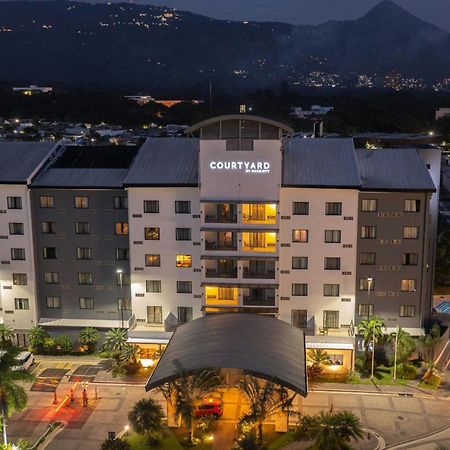 Courtyard By Marriott San Salvador Hotel Exterior photo