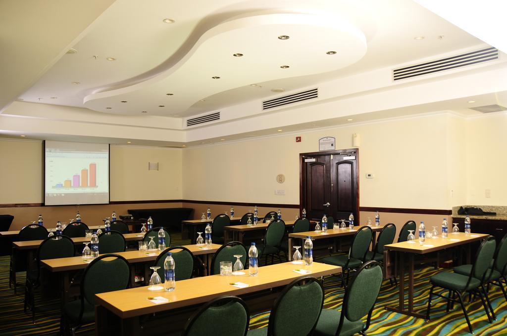 Courtyard By Marriott San Salvador Hotel Exterior photo