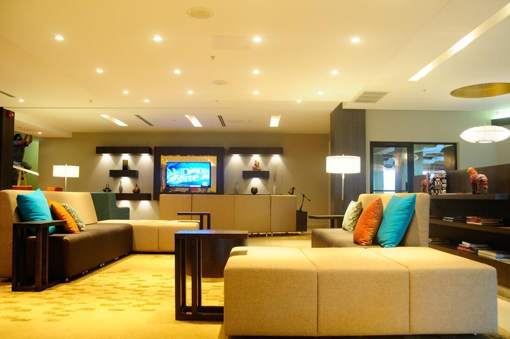 Courtyard By Marriott San Salvador Hotel Exterior photo