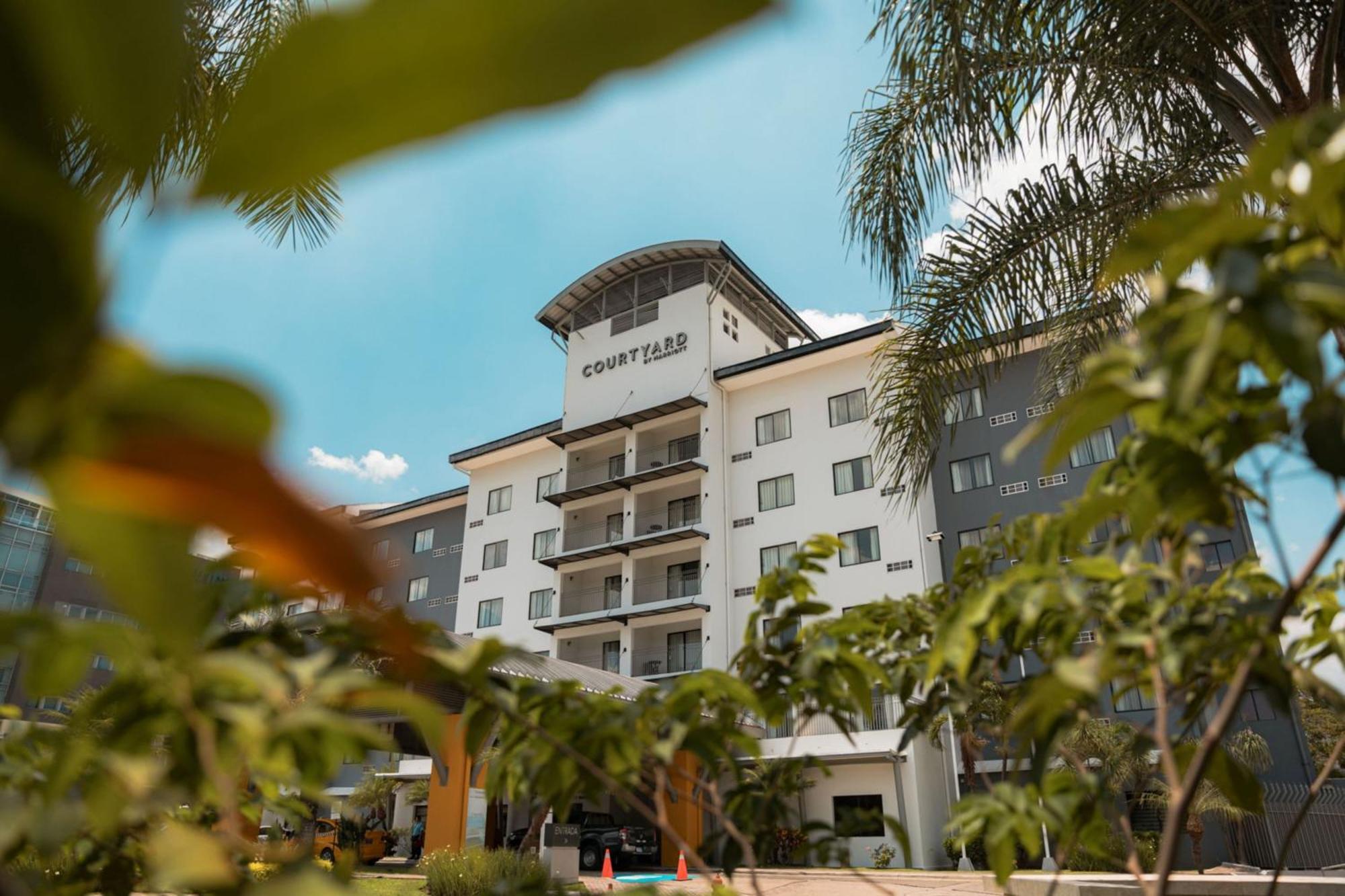 Courtyard By Marriott San Salvador Hotel Exterior photo