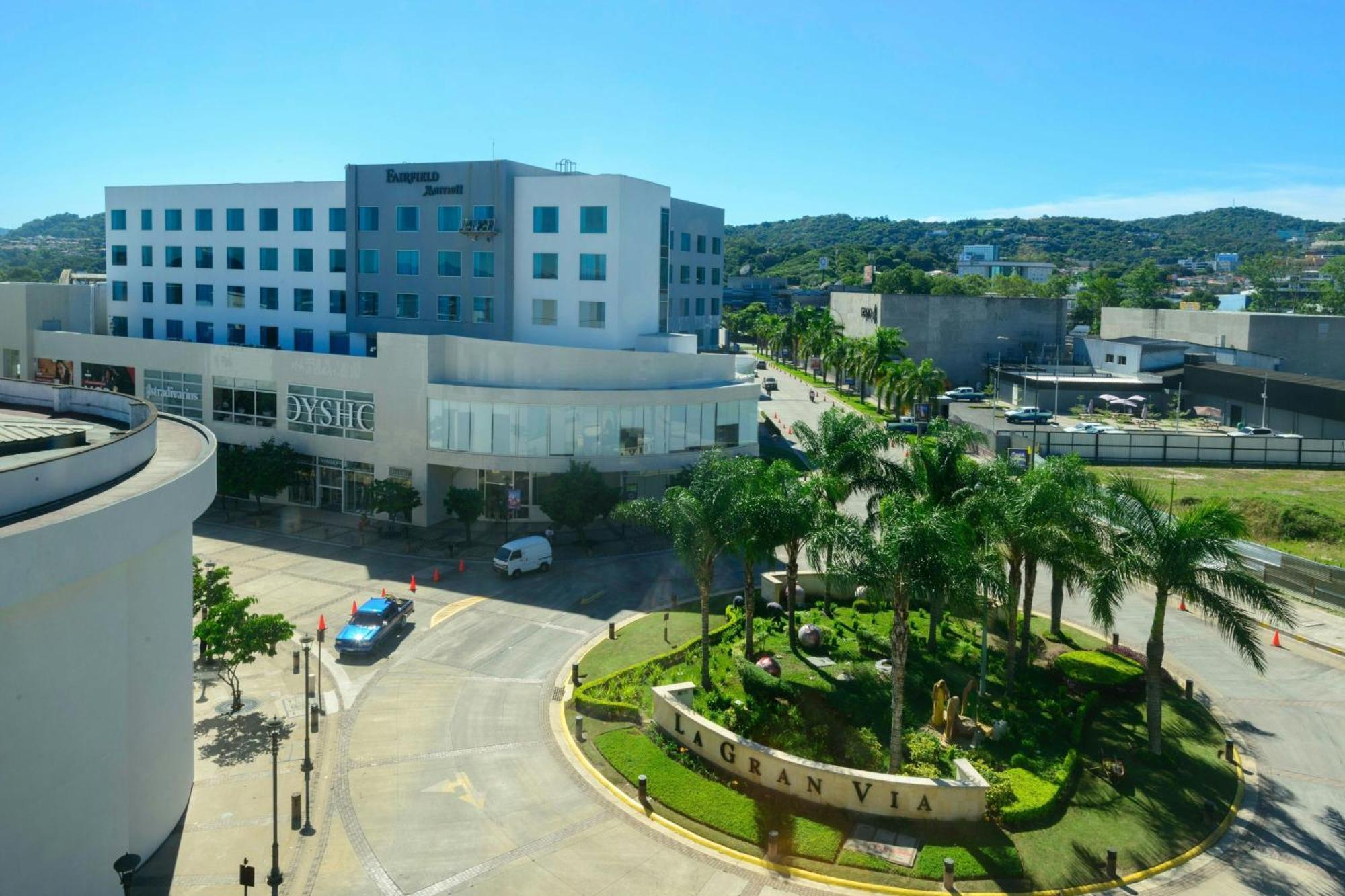 Courtyard By Marriott San Salvador Hotel Exterior photo